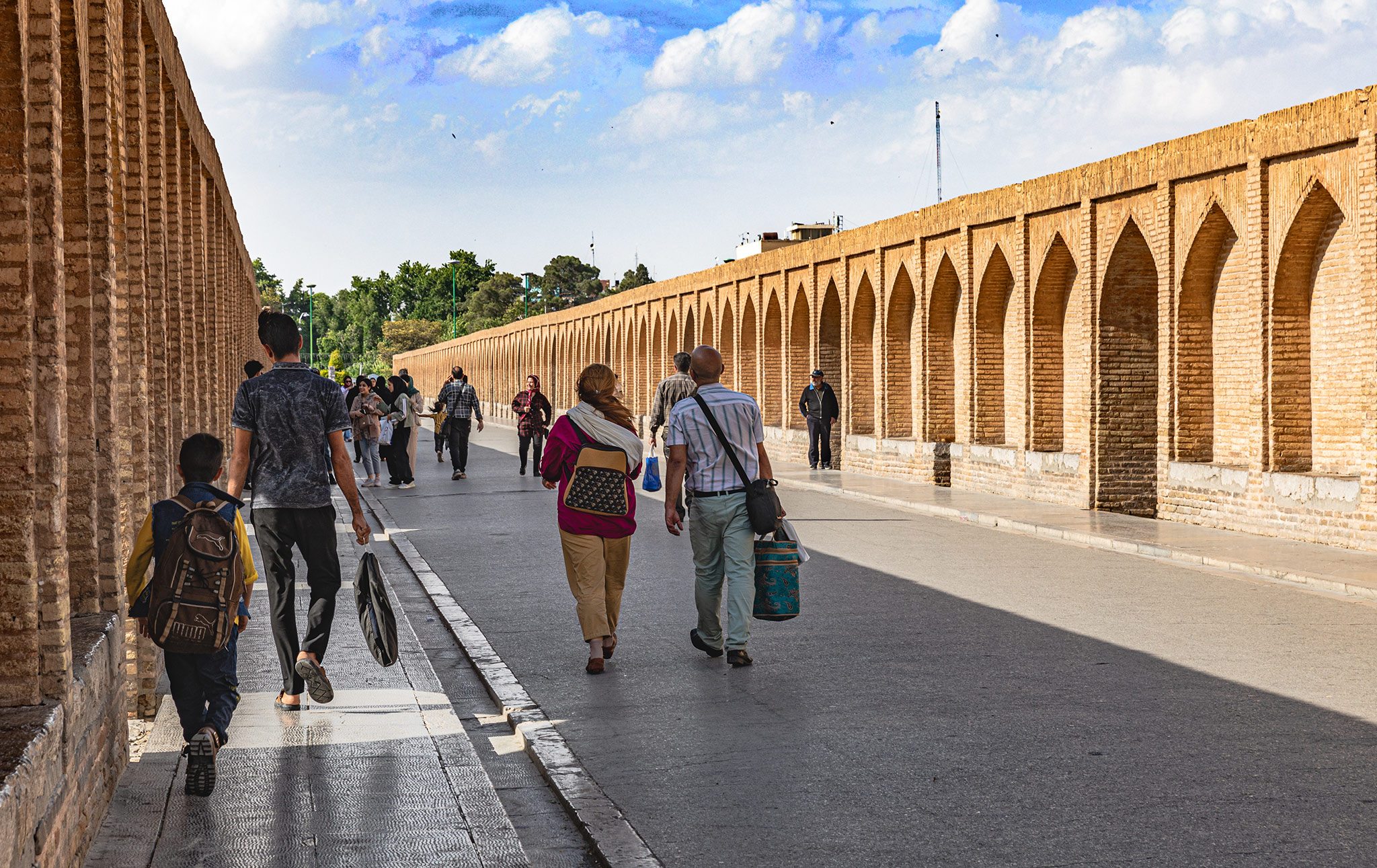 Si-o-se-pol Bridge, Isfahan